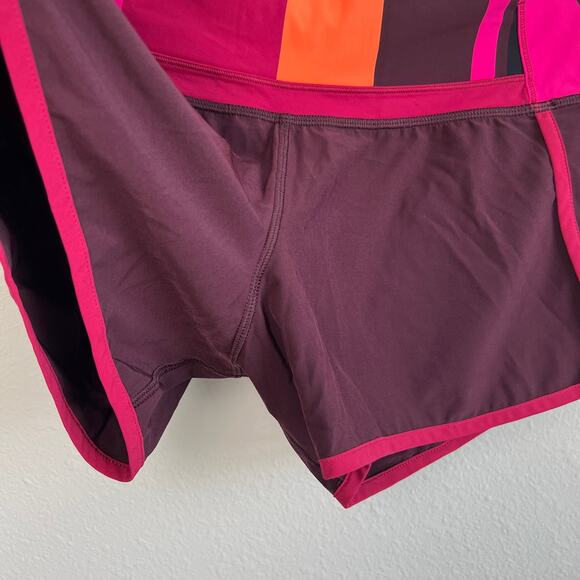 Lululemon Run Times Short *4-way Stretch Bordeaux Drama Blossom Stripe Sz 8 - Picture 4 of 9